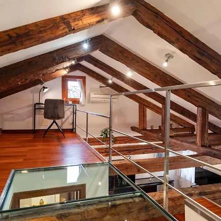 Glass House - Loft 2 Minutes To Rialto Bridge & View Apartment
