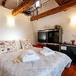 Glass House - Loft 2 Minutes To Rialto Bridge & View *