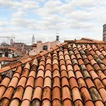 דירה Glass House - Loft 2 Minutes To Rialto Bridge & View