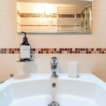 Glass House - Loft 2 Minutes To Rialto Bridge & View Appartamento