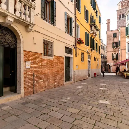 Glass House - Loft 2 Minutes To Rialto Bridge & View * Venezia
