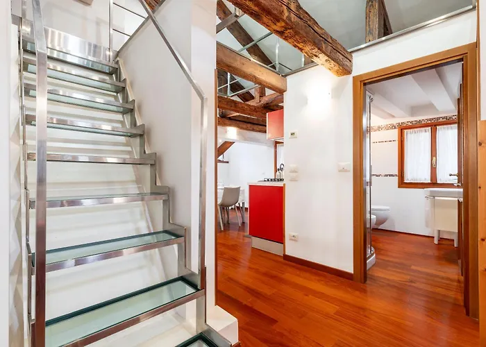 Glass House - Loft 2 Minutes To Rialto Bridge & View Venezia