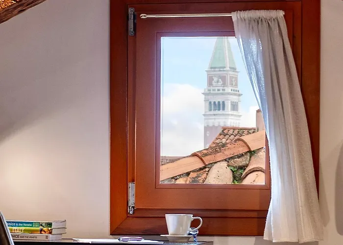 Glass House - Loft 2 Minutes To Rialto Bridge & View Venezia