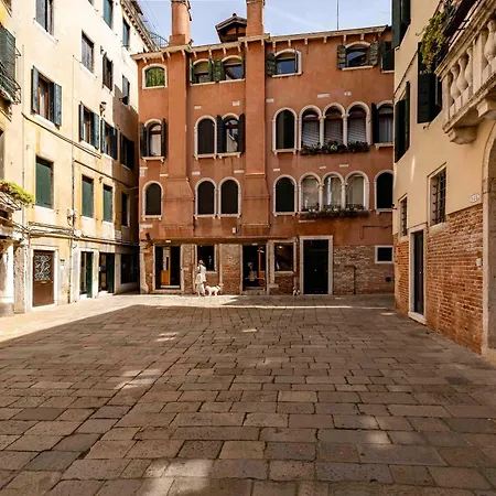 Glass House - Loft 2 Minutes To Rialto Bridge & View Velence